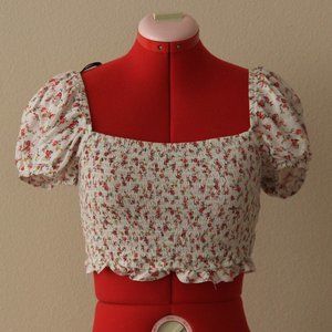 Floral forever 21 fitted top. size large.